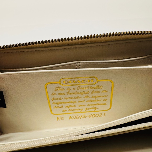 Coach Canvas Monogram Bifold Brown/Cream - Picture 3 of 3